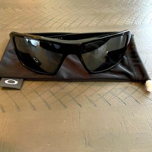 Double Edge Oakley Mens Sunglasses polarized